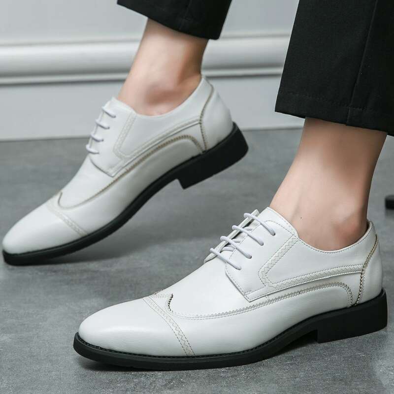 Men's in plus size, new casual fashionable business dress shoes, trendy Blok pointed leather shoes