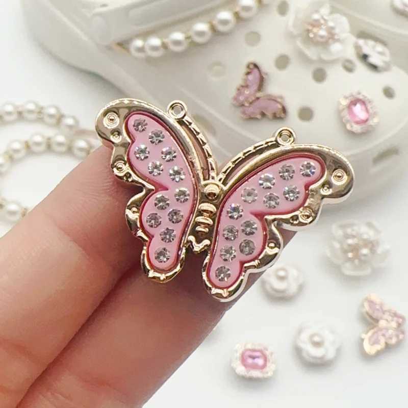Cute Charm Designer Elegant Pearl Chain Shoes Jewelry Full Match Flower Shoes Charm Used for Hole Shoes Hot Selling Z250402