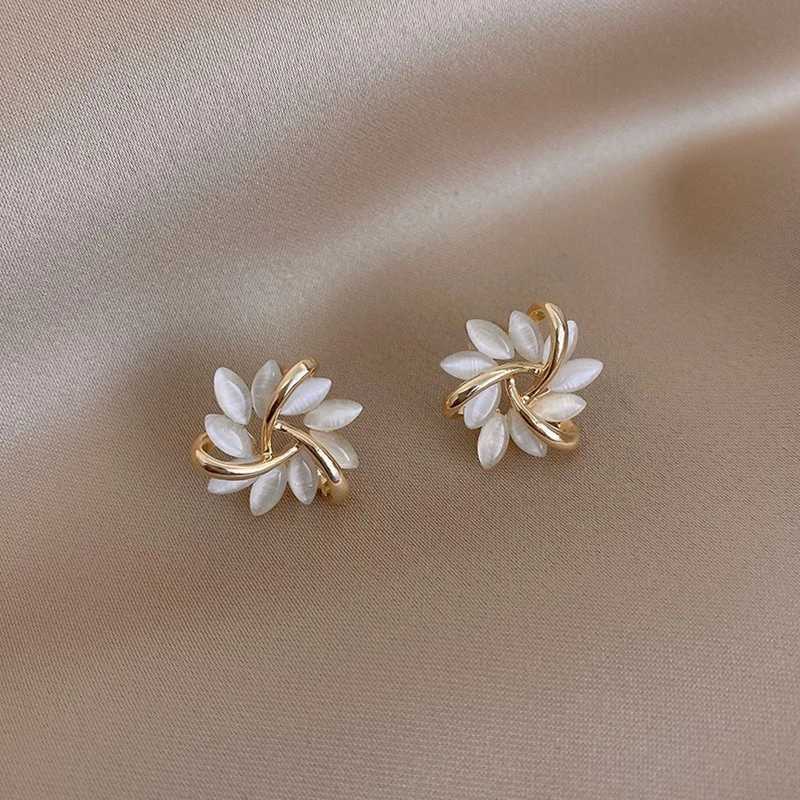 Elegant Exquisite Opal Petal Circle Stud Earrings For Woman 2022 New Classic Jewelry Luxury Party Girls Unusual Accessories C251103