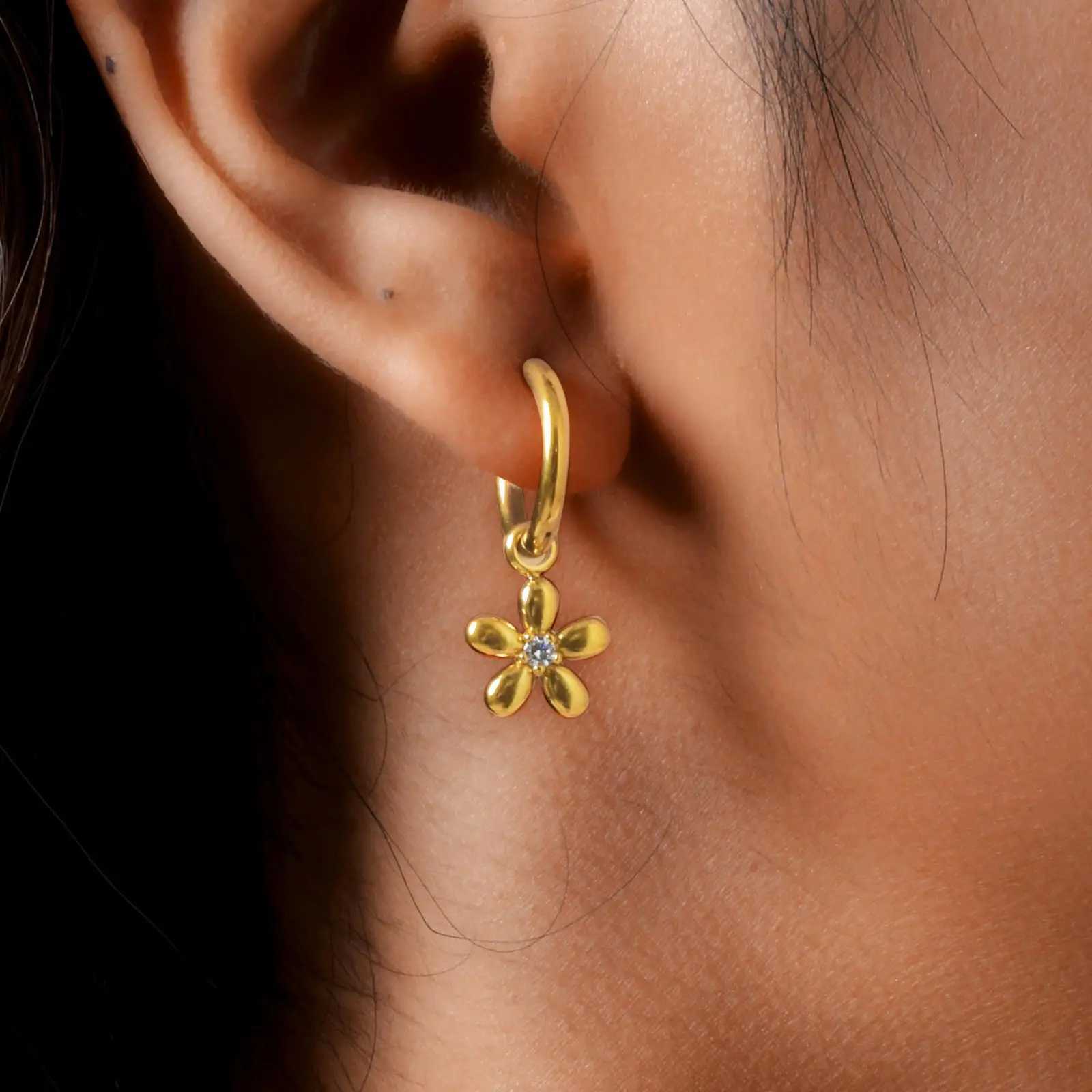 Exquisite Zircon Flower Hoop Earrings for WomenGold Color Stainless Steel EarringsFashion Jewelry Gift C251103