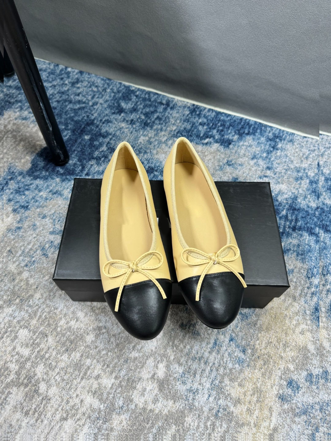 X68 Luxury niche brand designer french women's toe sandals new 2025