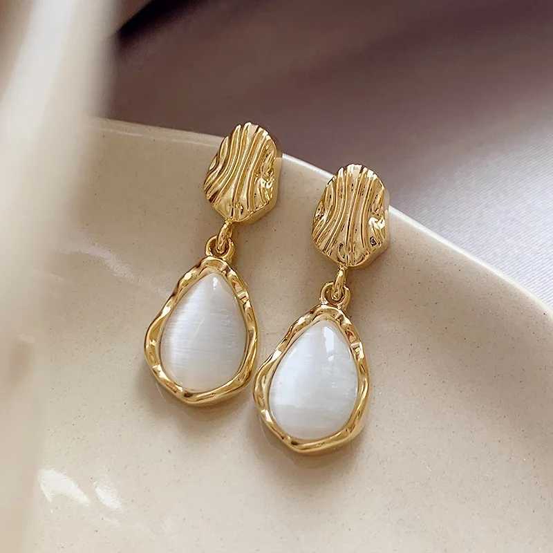 Fashion Water Droplet Dangle Earrings for Women Geometry Metal Opal Drop Earrings Vintage Trendy Wedding Party Jewelry Gift C251103