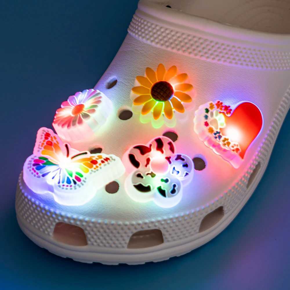1 game board LED shoe charm football basketball light shoe decoration apple donut sunflower butterfly daisy pin Z250402