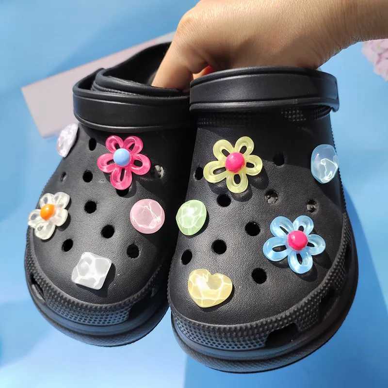 New 9-piece 5-piece pearl hole shoe charm designer DIY shiny shoes with stickers gifts Z250402