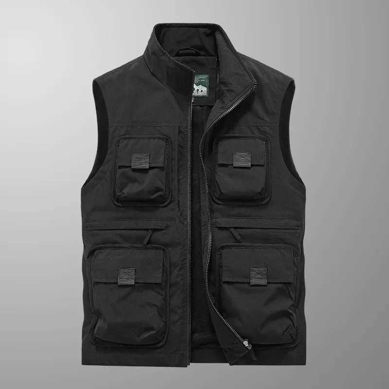 New Summer Many Pockets Mens Utility Outdoor Vest Breathable Waterproof Outwear Work Sleeveless Jacket Hiking Fishing Cargo Vest X250403