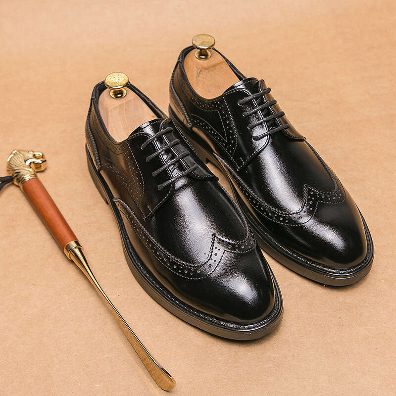 2024 Men's Large Size New Leather Fashion Business Dress Shoes Korean Edition Trendy Pointed Casual