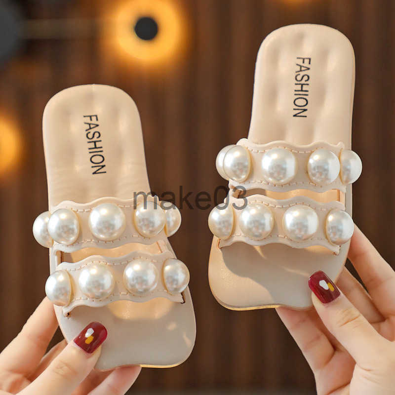 Korean version parent-child slippers girls sandals fashionable and versatile big pearl sweet and soft bottom household and home four season slippers J