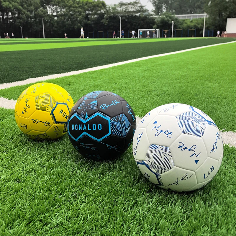 Official Soccer Ball Size 4 White Professional Match Training Boys And Men Football Size 5 Adult Seamless Bonded ftbol 251103