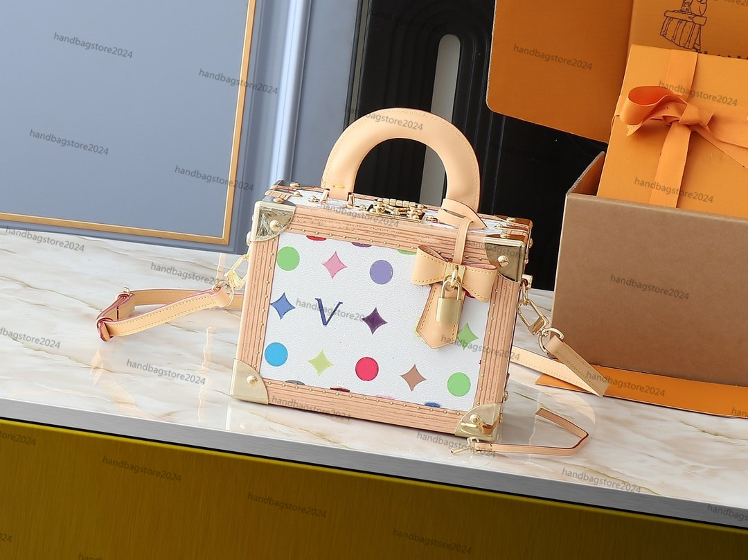 La boîte de caméra Petite Valise Classic Trunk Sac Valisette Tresor Boîte dure sac fourre-tout Sac de créateur Femme Sac à main authentique