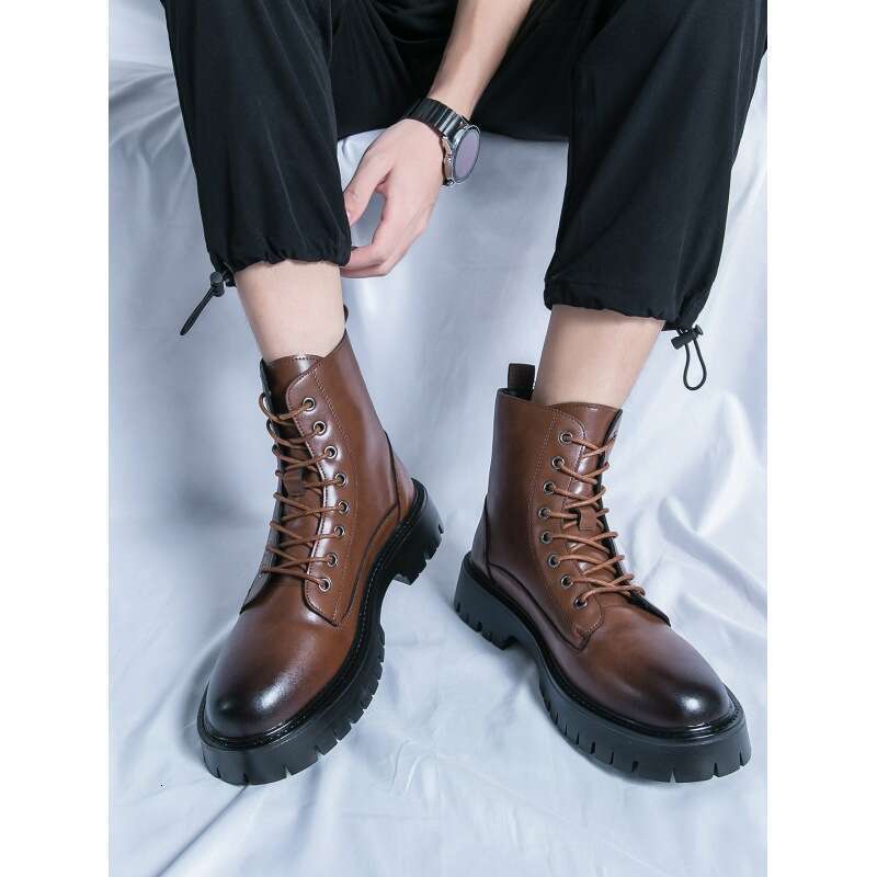 2024 men's shoes in plus size, new leather boots, fashionable outdoor casual shoes, trendy British style high top horse