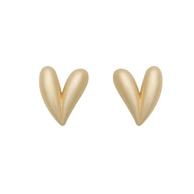 Simple Design Frosted Brushed Metal Heartshaped Stud Earrings a Versatile Daily Accessory for Girls in 2025 Fashion Jewelry C251103