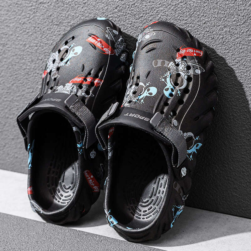 Large size summer beach casual EVA hollow hole shoes outdoor men's breathable sandals