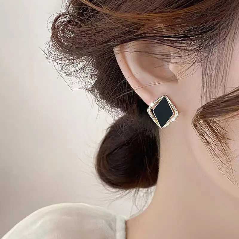 Temperament Black Rhombus Rhinestone Square Stud Earrings for Women Full Crystal Personality Unique Ear Wedding Jewelry C251103