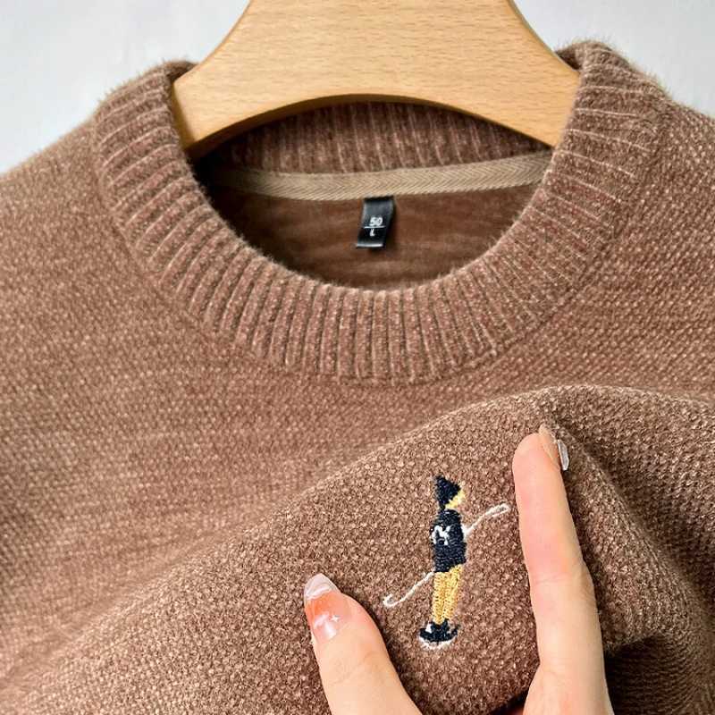 Premium Luxury 2024 Autumn/Winter Round Neck Solid Color Exquisite Embroidery Mens Sweater Casual Warm Thick Knitted SweaterT251103