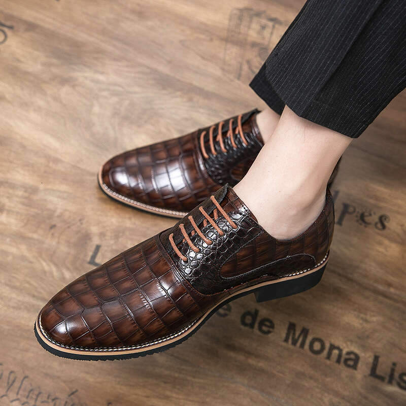 2024 Men's Large Size New Leather Fashion British Style Business Casual Trendy Wedding Shoes