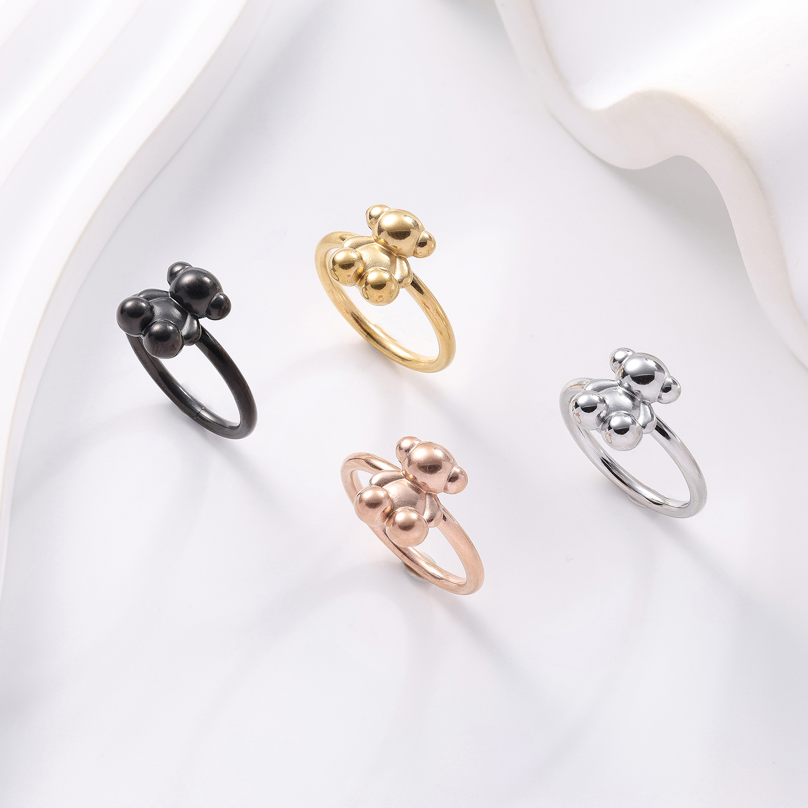 New Arrival Fashion Women Men Silver Rose Gold Black Stainless Steel Span Bear Animal Round Circle Chain Hollow Rings Jewelry A Gift