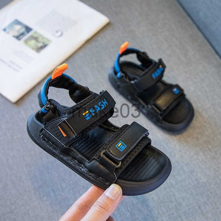 Childrens Sandals for Primary and Secondary School Children 2024 Summer New Beach Shoes for Primary School Students Sandals for Boys Online Soft soled