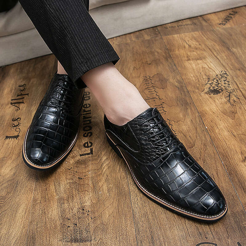 2024 Men's Large Size New Leather Fashion British Style Business Casual Trendy Wedding Shoes
