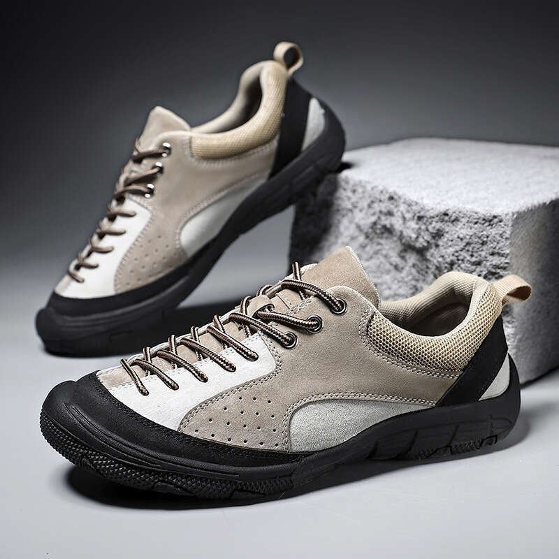 Large size men's suede casual outdoor sports shoes, breathable all year round, travel and hiking shoes