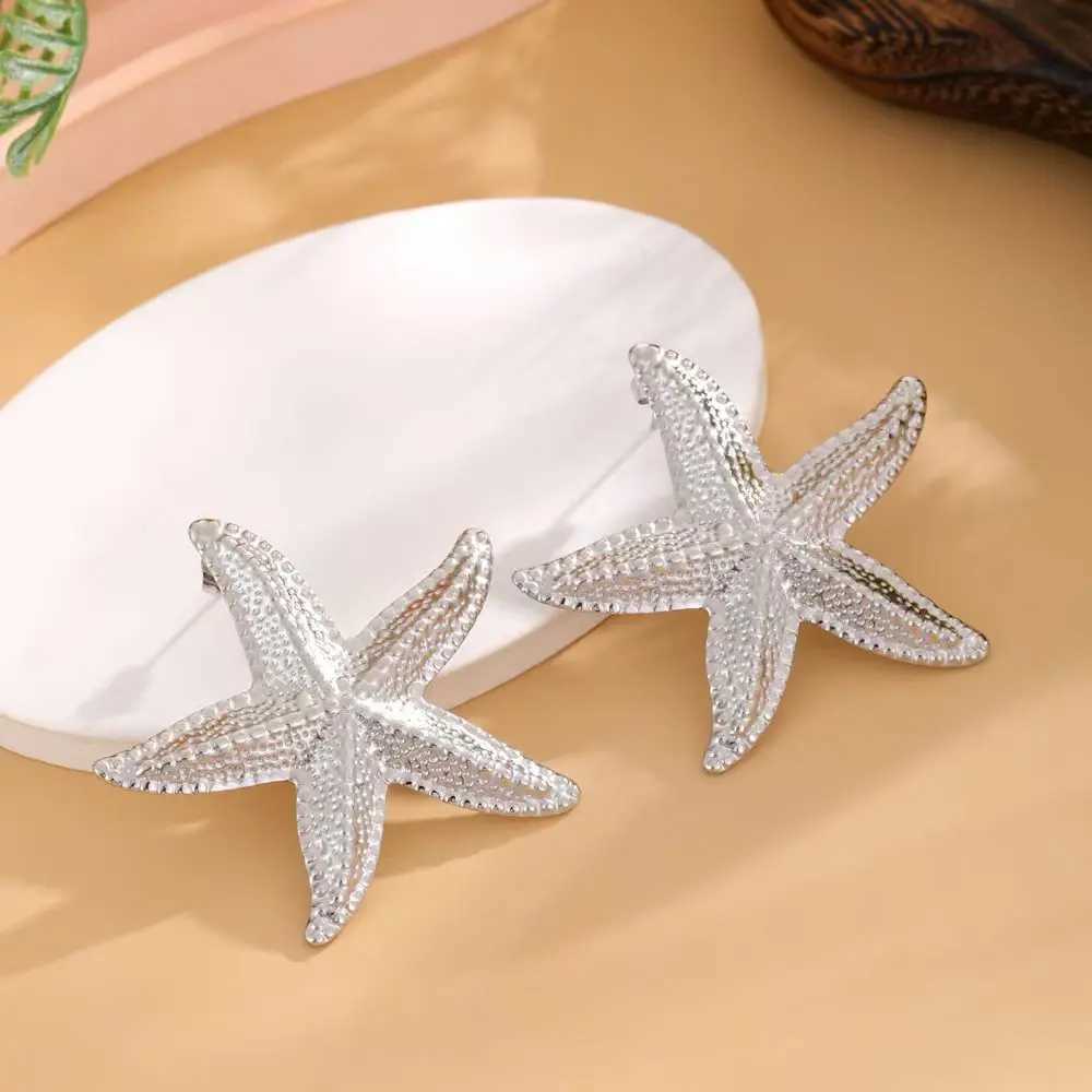 Ocean style earrings made of stainless steel 18K gold starfish earrings simple luxurious and highend earrings for women C251103