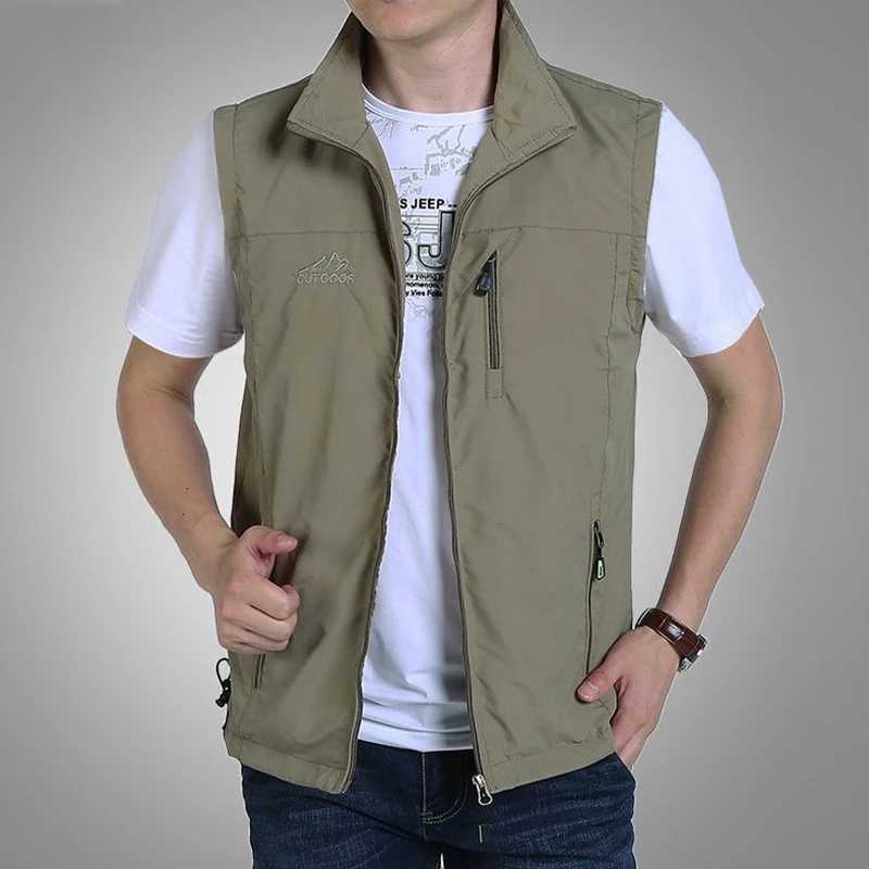 Outdoor Mens Vests 2022 Multi-pockets Hiking Work Photography Golf Vest Mans Fish Vest Waterproof Breathable Waistcoat Size 6XL X250403