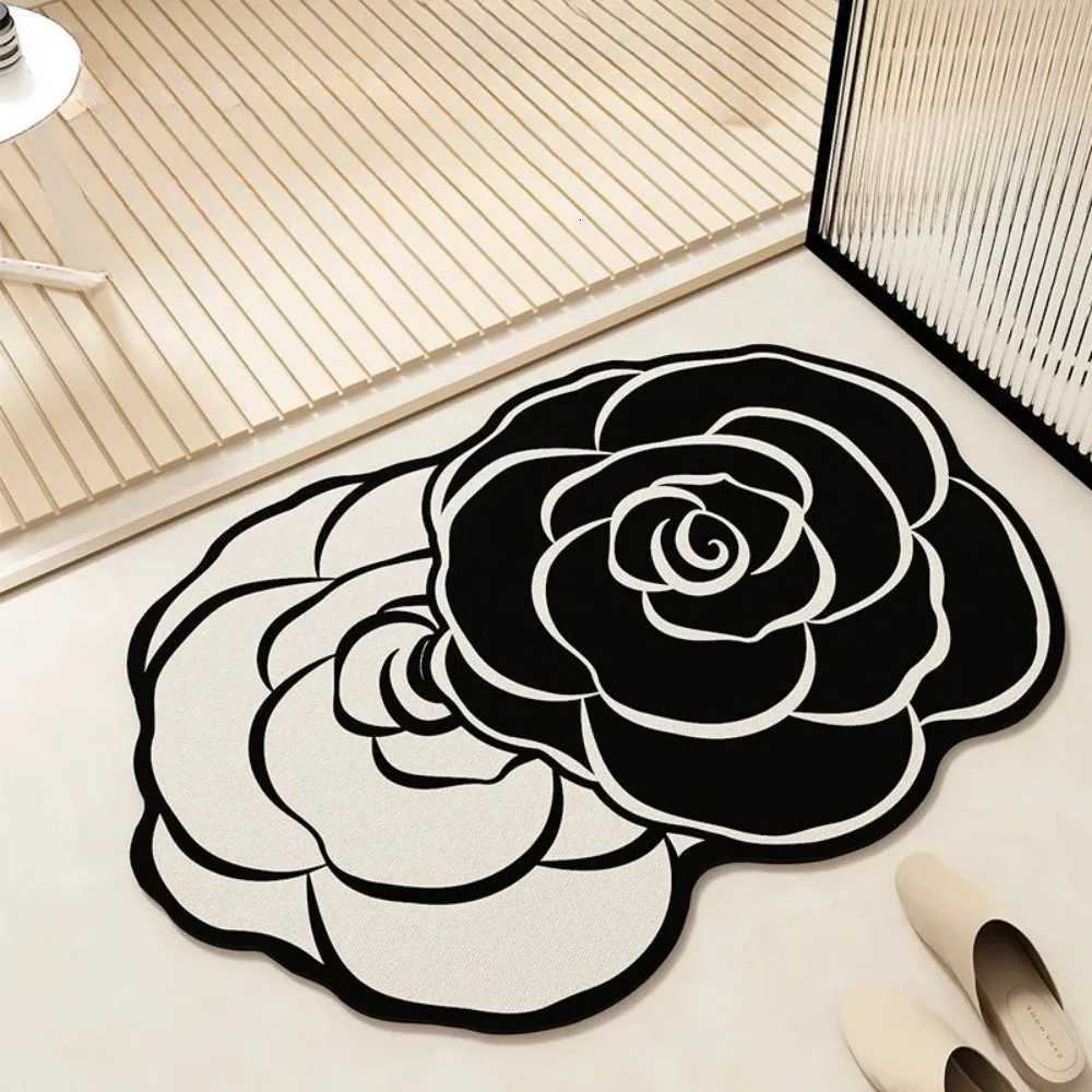 VIKAMA Irregular Floral Shape Bathroom Towel Quick Drying Slip Resistant Stain Resistant Machine Washable Room Home Decor C251103