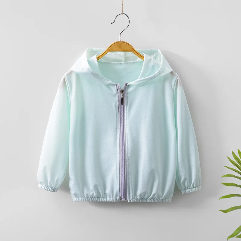 Childrens long sleeved jacket with zipper summer thin solid color hooded suitable for boys and girls sunscreen 250325z