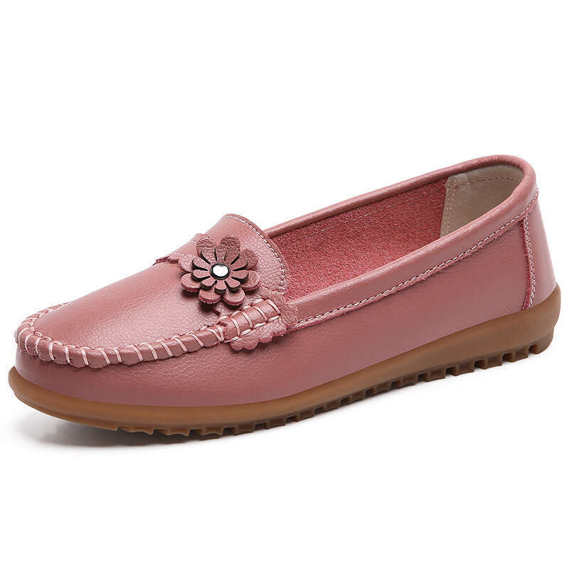 Large size shoe covers, women's singles top, soft sole, mom shoes, fashionable and comfortable bean shoes