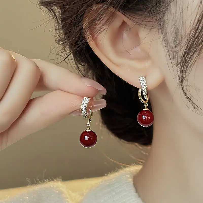 New Arrival Light Luxury Elegant Red Bead Zircon Irregular Geometric Dangle Earrings For Women Fashion Sweet Crystal Jewelry Y250401