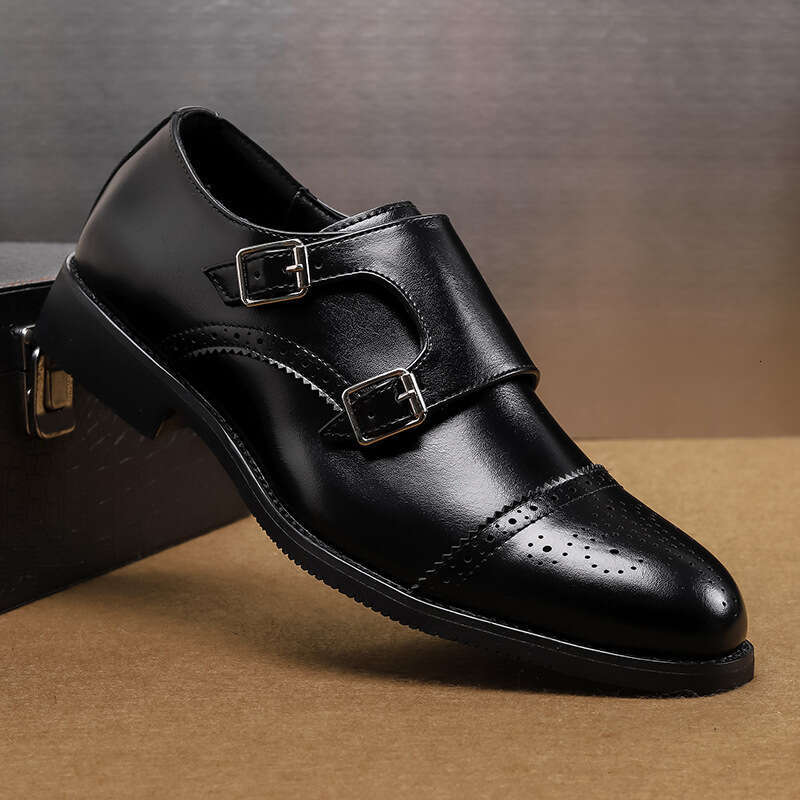 Large size new casual fashionable men's business dress shoes, trendy Blok carved leather shoes