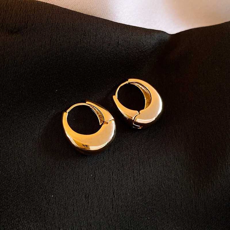 Metal style Ins geometric ring earrings suitable for women Korean fashion high-end ear buckles simple commuting temperature exquisite jewelry Y250401