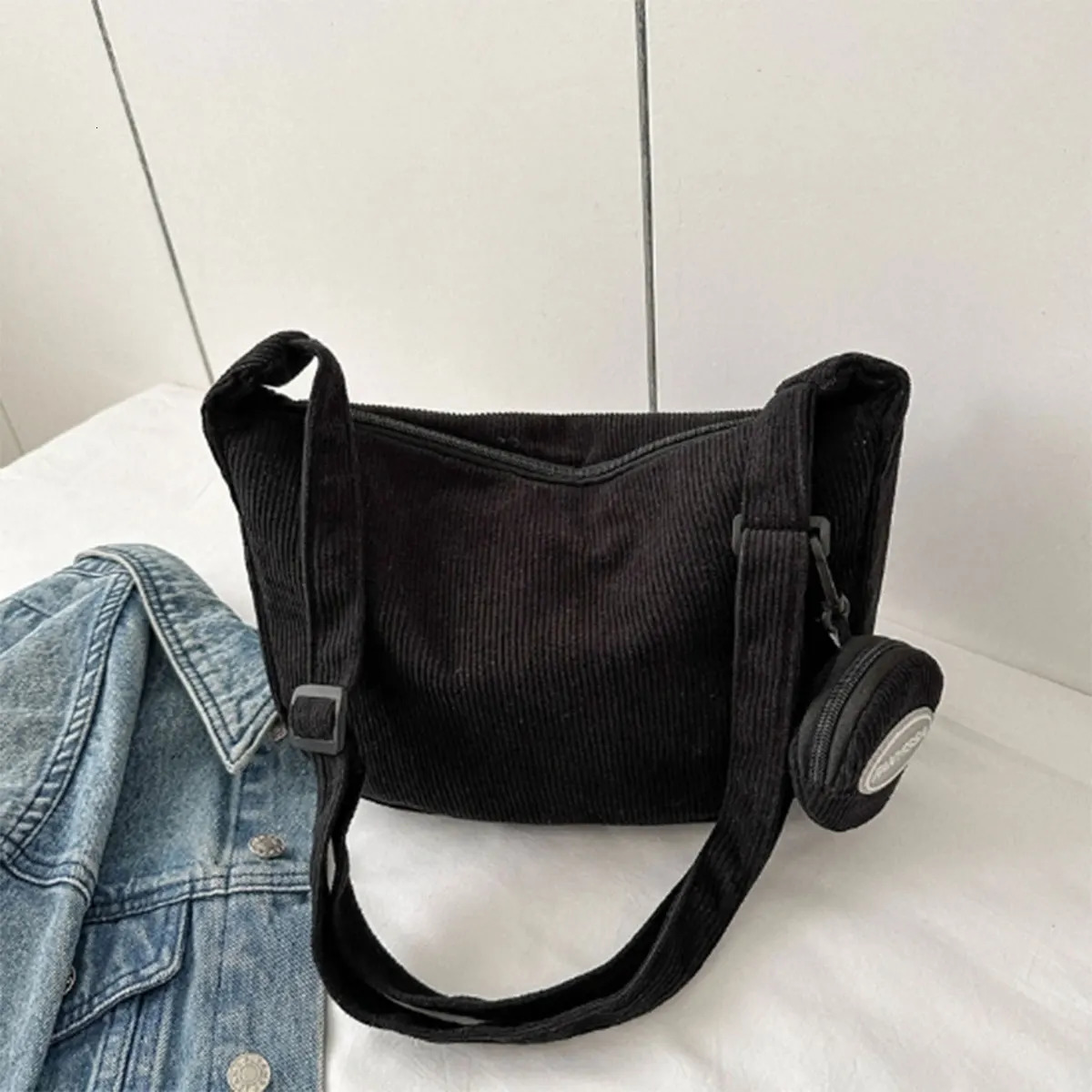 Black fashion simple corduroy womens bag texture child mother leisure single shoulder crossbody a package y251110