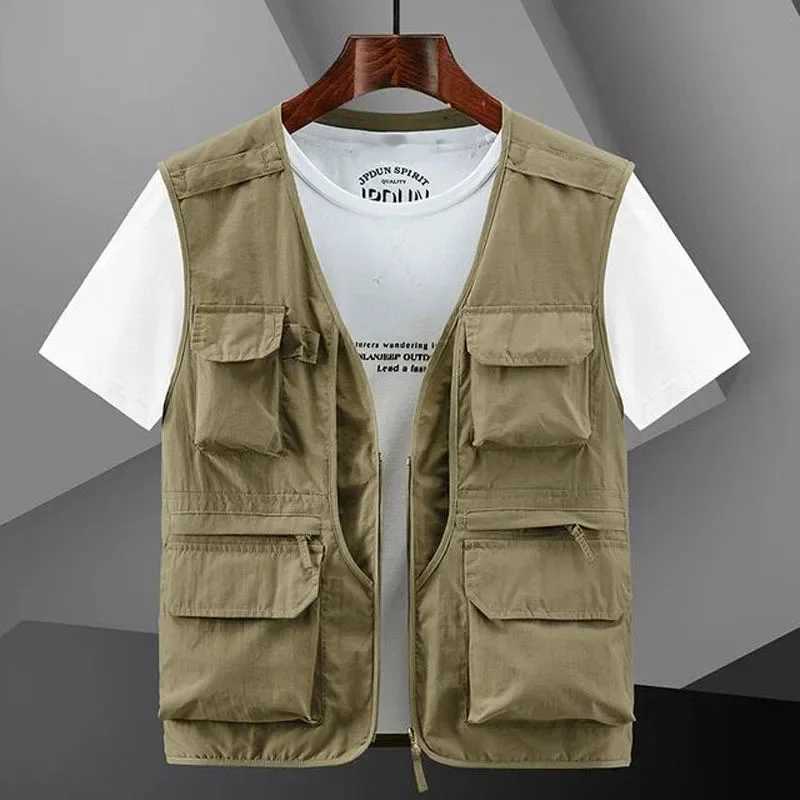 6XL Summer New Outdoor Vest Men Utility Tactical Multi-pocket Vest Techwear Outdoor Hiking Fishing Photography Safari Cargo Vest X250403