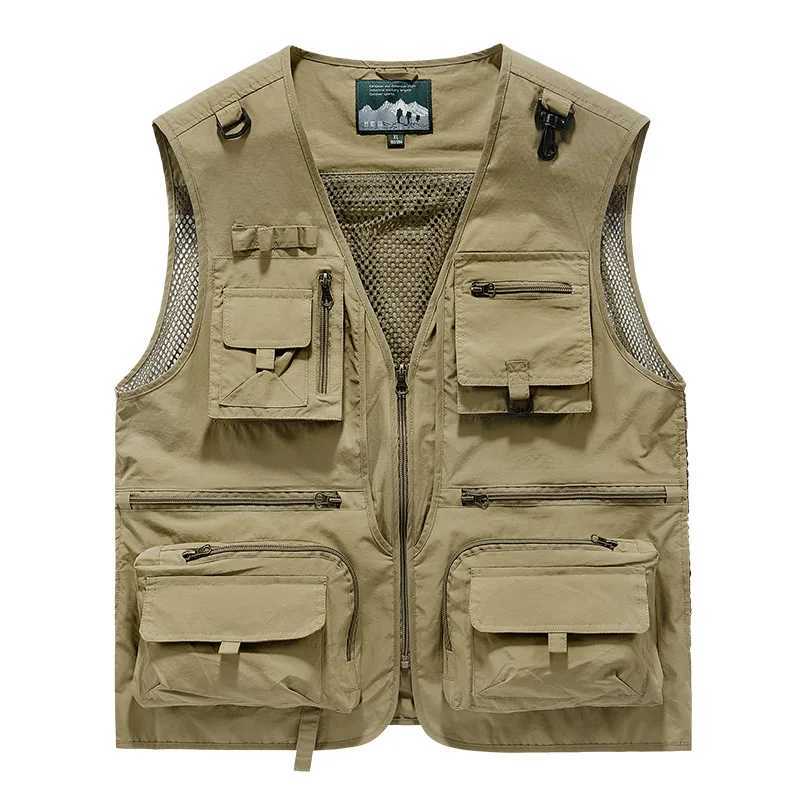 Mens Outdoor Functional Multi-pockets Cargo Vest Hunting Fishing Mesh Quick-dry Breathable Waistcoats Vest Casual Tops Jackets X250403