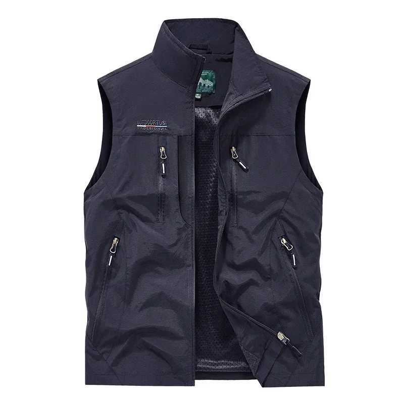 Summer Men Outdoor Cargo Breathable Sleeveless Vest Men Fishing Sport Multi Pocket Vest Coat Man Casual Work Hike Vest Waistcoat X250403