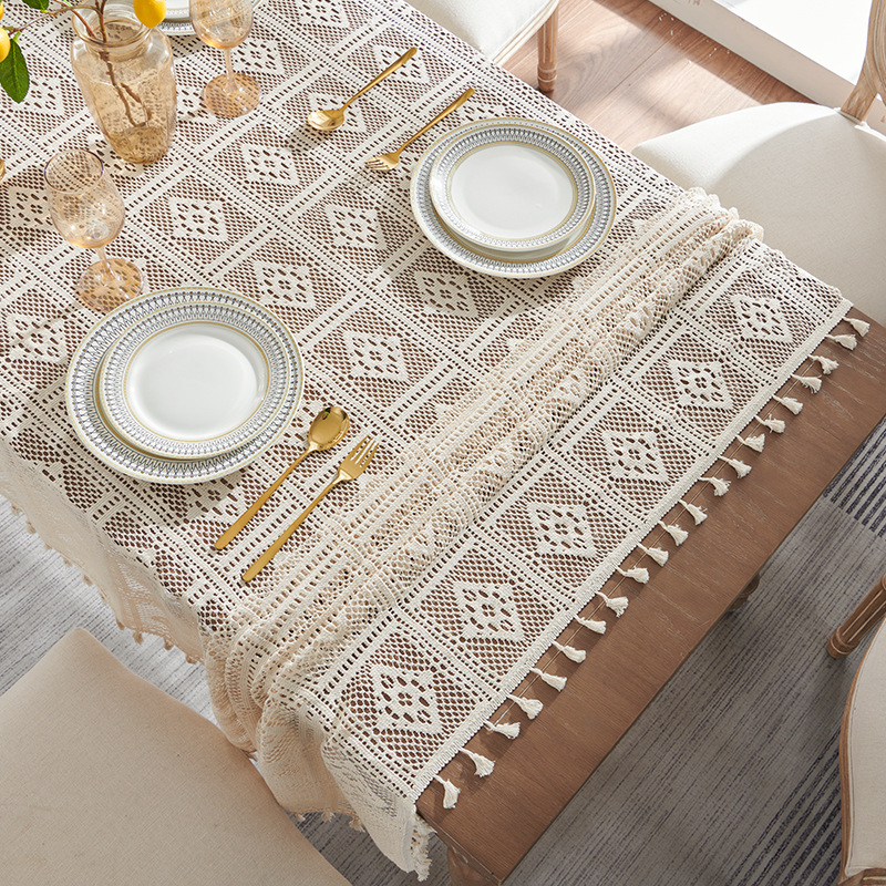 Retro pastoral style openwork crochet tablecloth, rectangular or round, suitable for dining tables, coffee tables, cabinets, and home use. CN8E01