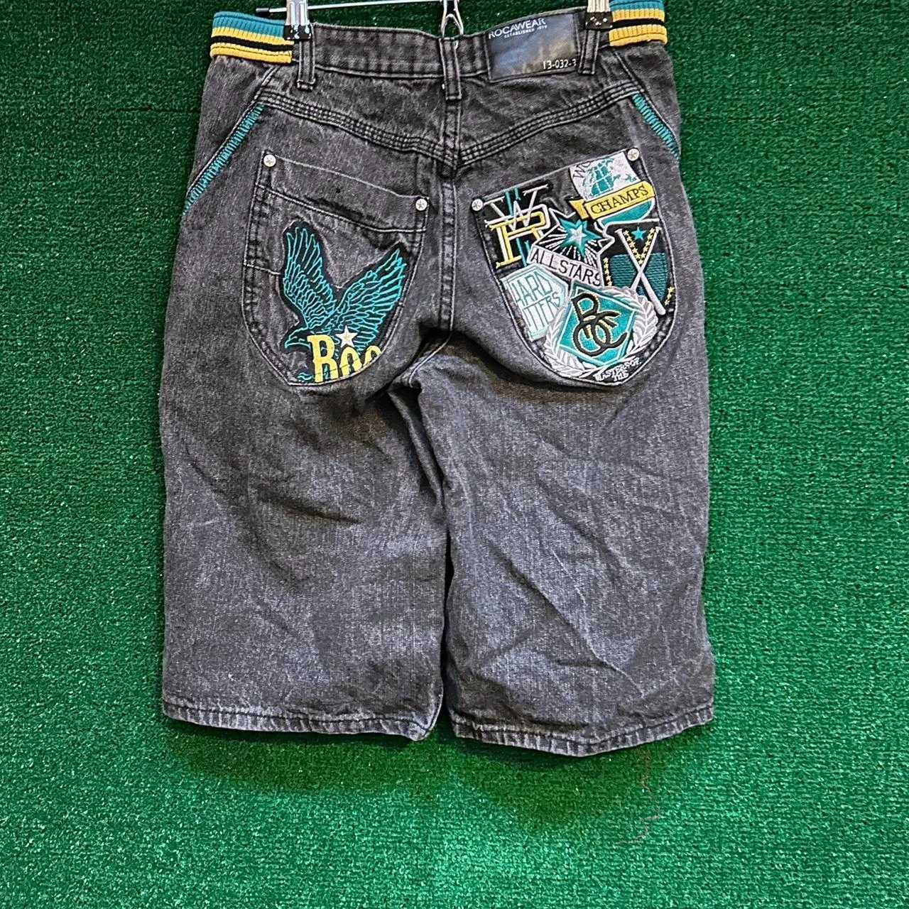 Rocawear Mens Embroidered Shorts 2025 3D Floral Art and Retro Style High Elasticity Waist W250403