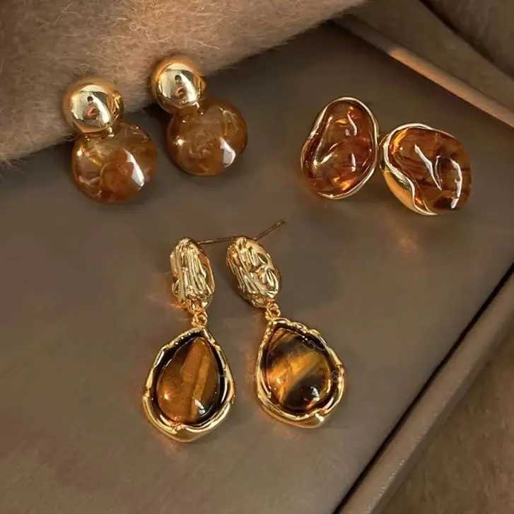 New Brown Resin Tiger Eye Stone Dangle Earrings for Women Fashion Silver Needle Earring Personality Melard Color Jewelry Gifts C251103