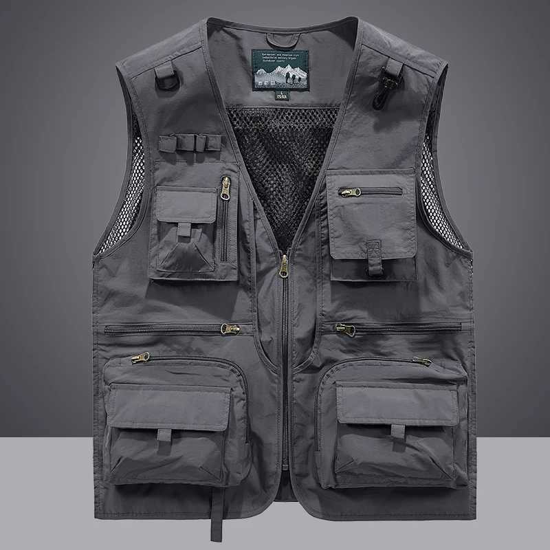 Waistcoat Vest Jacket Men Multi-Pocket Classic Male Sleeveless Coat Outdoor Photographer Fishing Jackets Vest Travel Clothes X250403