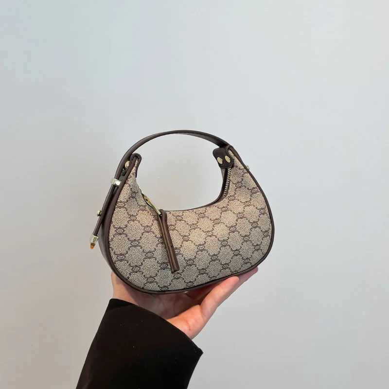 Designer bag 2025 SS Viral Vintage Hobo Bag Trendy Wens Shoder Top Handle Chic Underarm Purse Instagrammable Design Y251101