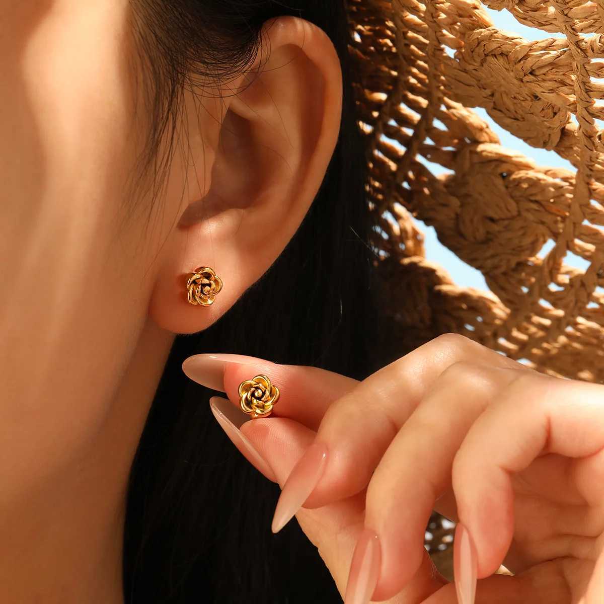 New Fashion Stainless Steel Rose Flower Beans Shape Waterproof Daily Stud Earrings for Women Girls Party Accessories C251103