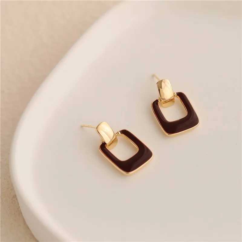 2023 Luxuy Simple Square Enamel Drop Earrings New Jewelry for Women Christmas Party Fashion Accessories C251103
