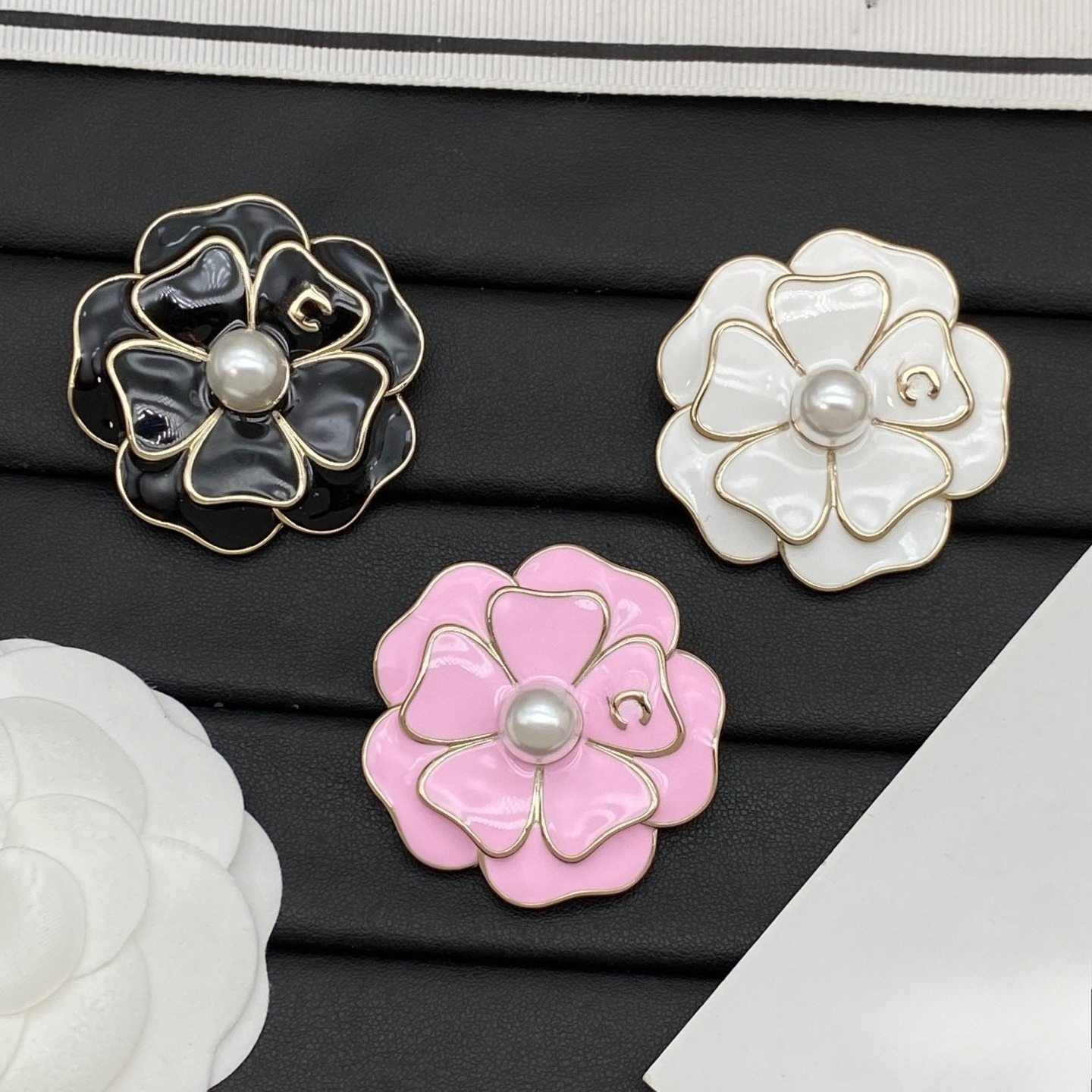 Designer Brooch Jewelry Diamond Gold Silver Pins Brooch Luxury Romantic Couple Brooches Wedding Party Gifts Fashion Accessory