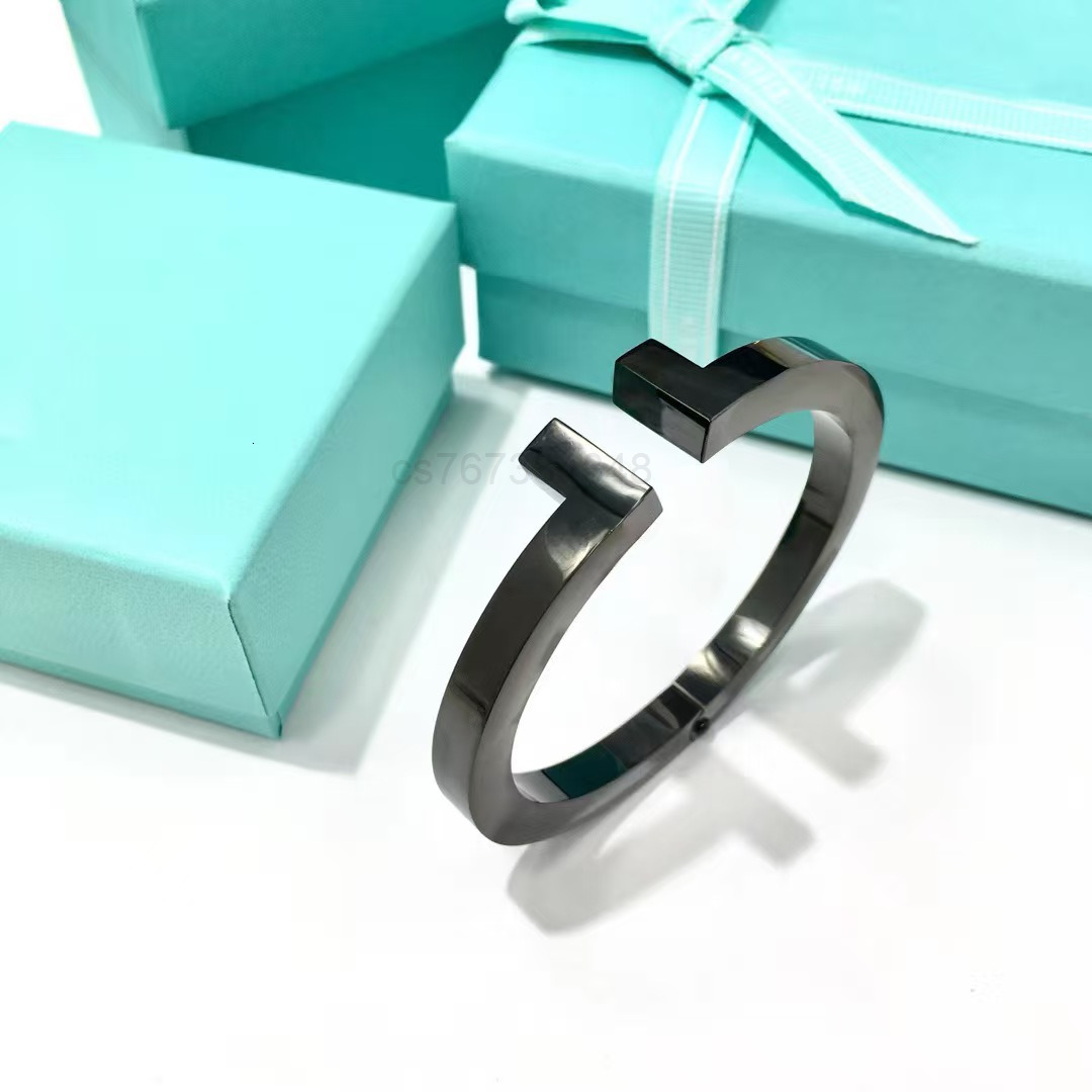 Charm Bracelets Womens Cuff Bracelet Classic 18k Gold Brand T Bracelet Luxury Smooth Stainless Steel Designer Jewelry for Men
