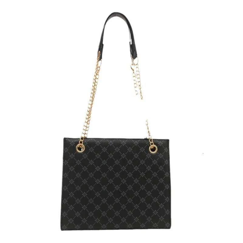 2025 new fashionable commuting handbag designer women's retro chain shoulder bag new casual simple large capacity handbag2