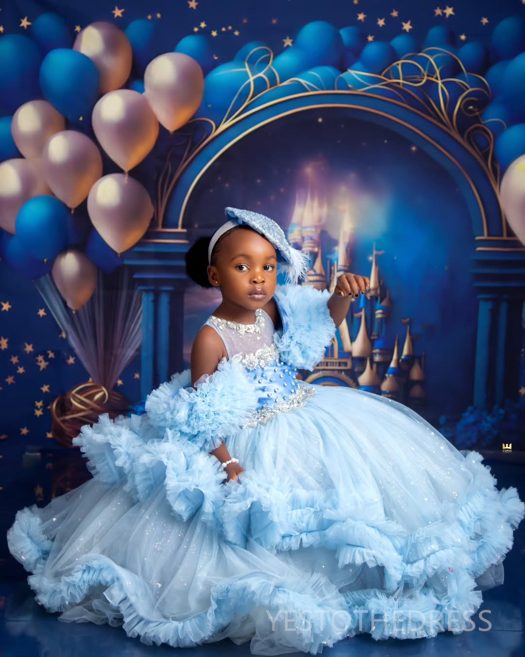 2025 Aso Ebi Blue Flower Girl Dresses Children Birthday Dress Illusion Sheer Neck Rhinestones Beaded Lace Tiered Tulle Princess Queen Ball Gown For Ma