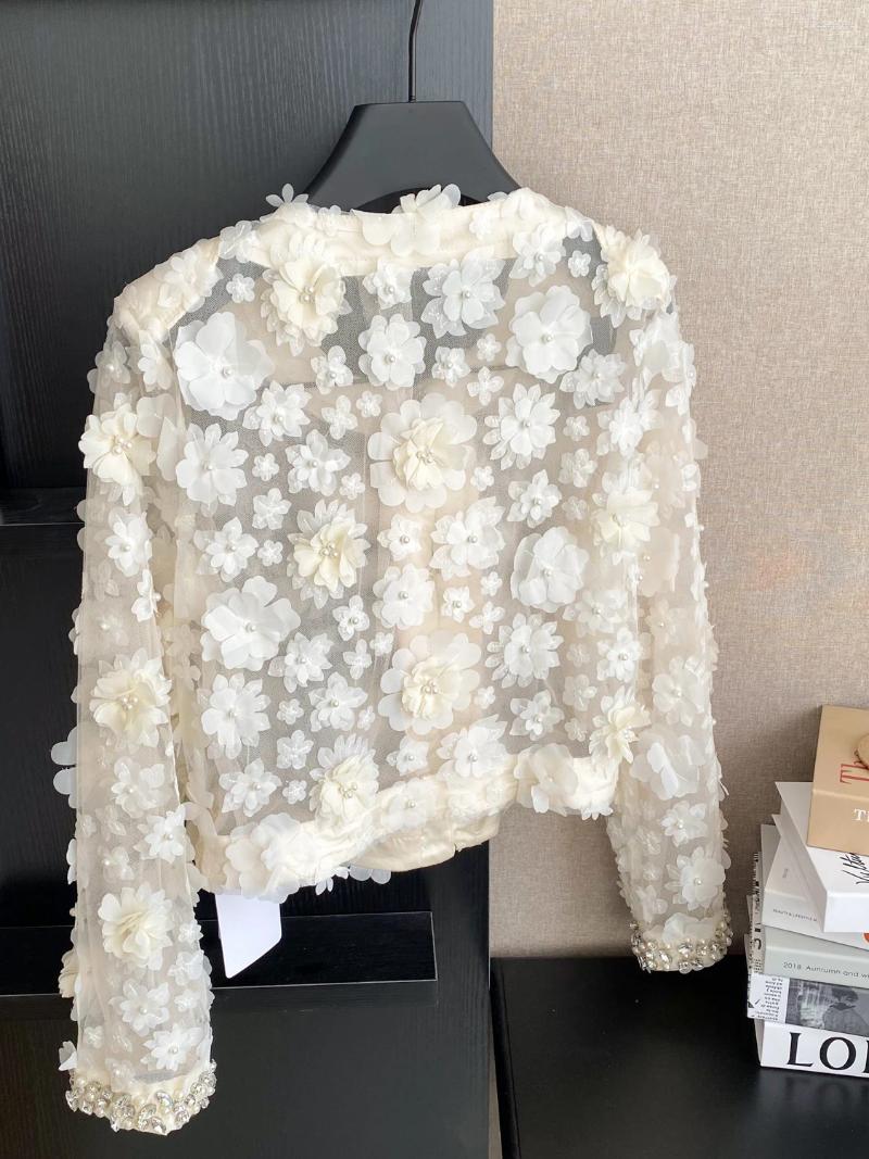 2026 autumn and winter fashion heavy industry women's pearl diamond jacket round neck long sleeved cardigan 3D flower design