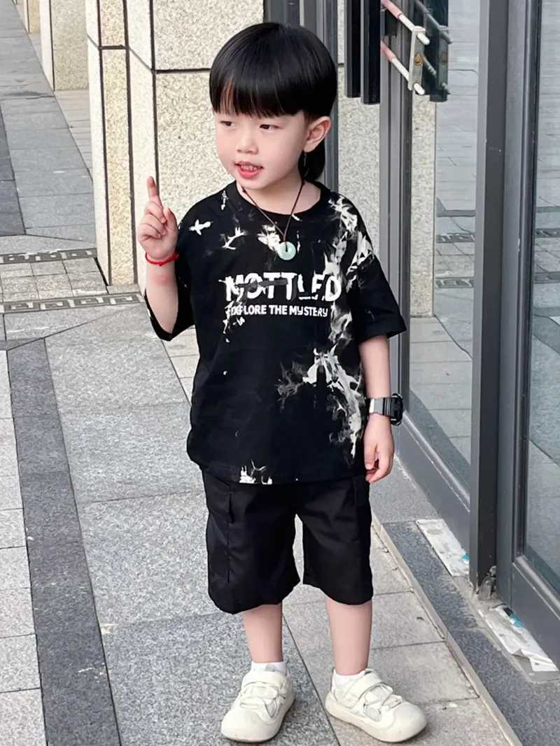 2025 Childrens Up and Down Clothing Set Summer Childrens Clothing Boys New Short sleeved T-shirt Set 1-6Y J250403