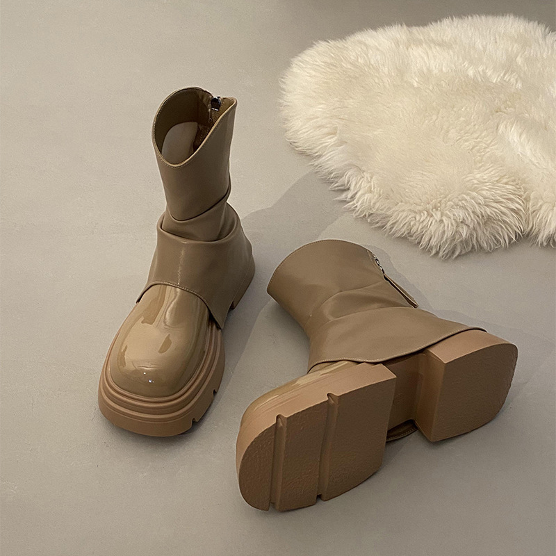 2025 new super hot thick sole multifunctional black women's single leg shorts, high-end designer fashion American boots