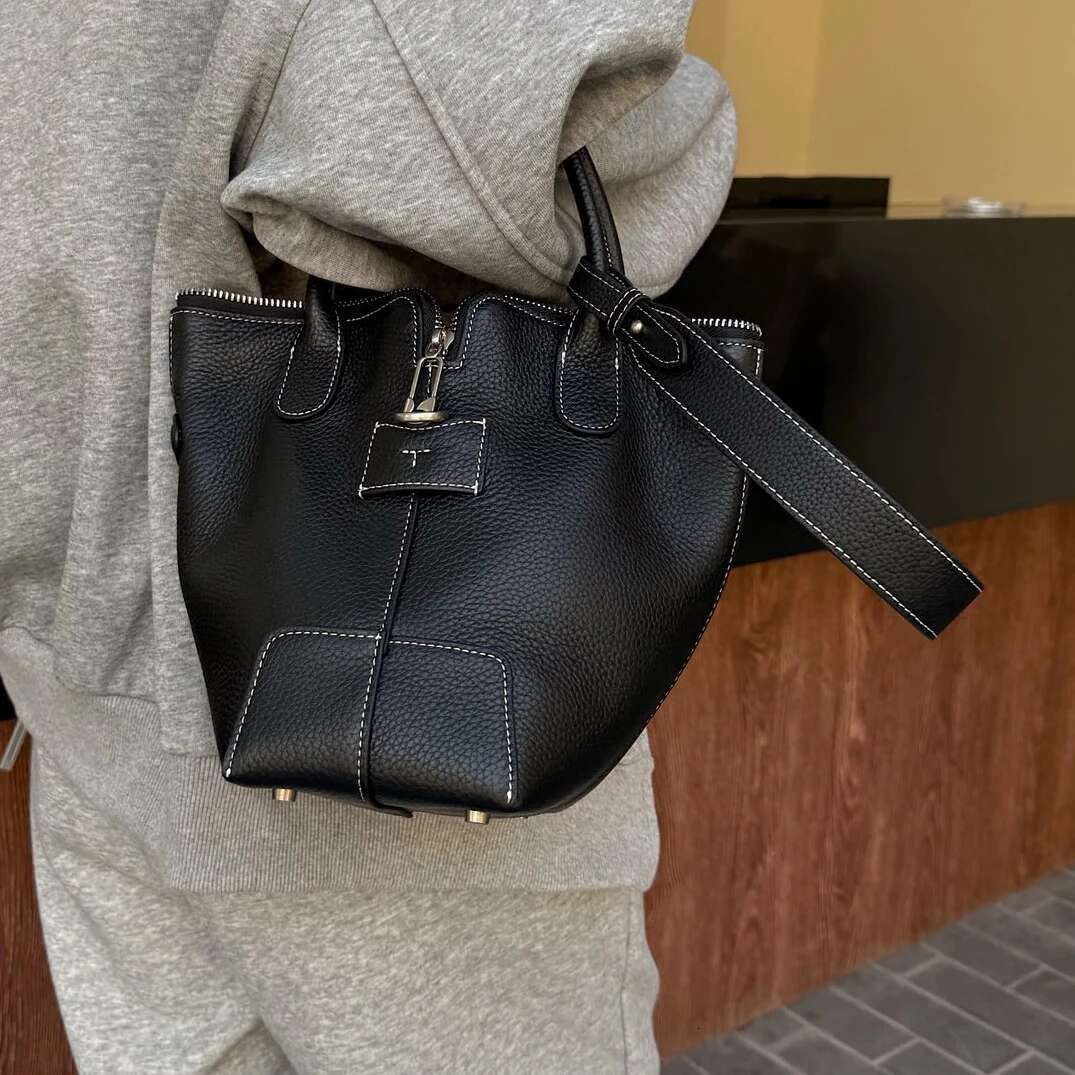 Top-Layer Corundum Basket 2025 New Niche Design High-Quality One-Shoulder Crossbody Genuine Leather Women Hand Tote Bag